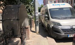 Eskişehir’de kaldırım krizi: O sokakta yaya geçişi neredeyse imkânsız
