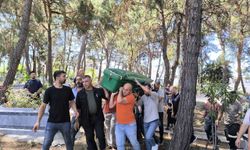 Doğum esnasında genç kadın vefat etti, evladı yaşama tutundu