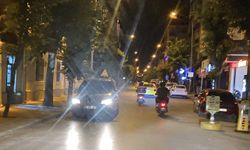 Eskişehir'de ters yönden giden otomobil trafiği tehlikeye attı