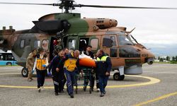 Düşen uçakta ağır yaralanan kadın yolcu, helikopter ile Erzurum'a getirildi