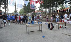 Bu da köy Survivor'u: 5 yıldızlı tatili duyan köylüler kıyasıya yarıştı