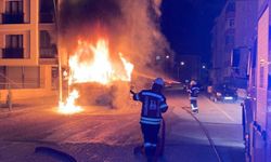 Halk otobüsü alev topuna döndü