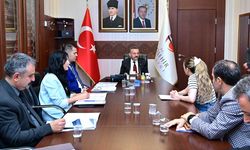 Eskişehir Valisi Aksoy vatandaşların taleplerini dinledi
