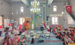 Ahmet Yavuzer Camii'nde çocuklar 15 Temmuz ruhunu yaşattı