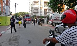 Karısına kızıp çatıya çıktı, itfaiye erlerine köşe kapmaca oynattı