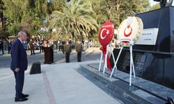 Cumhurbaşkanı Erdoğan, KKTC'de Atatürk Anıtı'na çelenk bıraktı