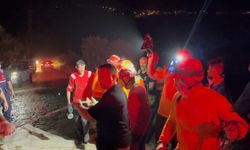 Bursa’daki yangına gönüllü geldiler, uçurumda can verdiler