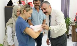 Eskişehir'de bir haftalık bebek koruyucu ailesiyle buluştu