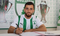 Mahsun Çapkan imzaladı