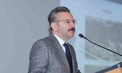 Vali Aksoy: "Basın, halk ile gerçekler arasında güvenilir bir köprüdür"
