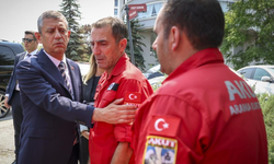 CHP Genel Başkanı Özel'den AKUT'a taziye ziyareti