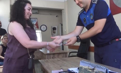 Unutulan pırlanta dolu çantayı sahibine teslim ettiler