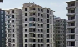 Çatıda tehlikeli çalışma