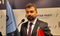 Anahtar Parti Odunpazarı İlçe Başkanı Karış'tan okul kayıt ücretlerine itiraz