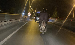 Eskişehir’de ışıksız motosiklet tehlike saçtı