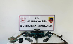 İzinsiz kazıya jandarma baskını: 4 kişi suçüstü yakalandı