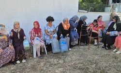 Tekirdağ’da arıtma tesisinin dibinde susuz kalan halk bidonlarla protesto düzenledi