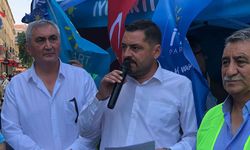 İYİ Parti Eskişehir'den aşure ikramı
