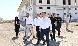 Vali Aksoy, AFAD'ın yeni hizmet binasını inceledi