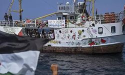 İsrail, Gazze’ye yardım götüren Hanzala gemisine müdahale etti
