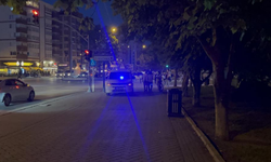Eskişehir'de kız arkadaşıyla yürürken kar maskeli şahıs tarafından bacağından vuruldu
