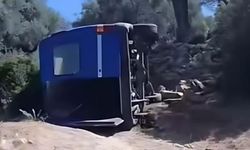 Freni tutmayan minibüs devrildi: 6 yaralı
