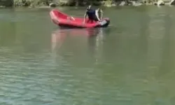 Nehre giren çocuk boğuldu
