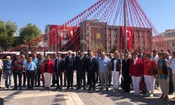 İYİ Parti Eskişehir'den 30 Ağustos çelengi: Büyük zaferimiz kutlu, Türk Milleti var olsun
