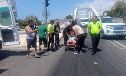 Siren sesini duyan kızlar acılarını unutup kaza yerinden hızla uzaklaştı