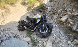 Şarampole yuvarlanan motosikletin sürücüsü yaralandı