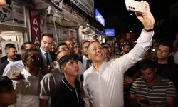 Bakan Yerlikaya Ağrı'da esnafla buluştu