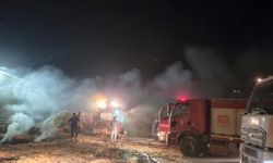 2 bin 200 balya saman yanarak, kül oldu