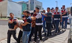 Gaziantep'te 52 vatandaşı 109 milyon TL dolandıran 40 şüpheli tutuklandı