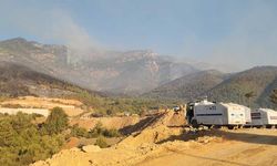 Hatay’da yangın bölgesine yakın mesafedeki 2 mahallede bin 115 kişi tahliye edildi