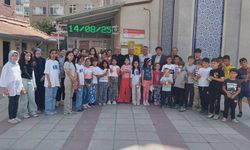 Kur'an-ı Kerim öğrenen çocuklara hediyeler armağan edildi