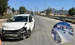 Eğirdir’de virajı alamayan otomobil bariyerlere çarptı: 3 yaralı