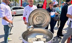 Devlet Memurları Konfederasyonu'dan Çalışma ve Sosyal Güvenlik Bakanlığı önünde taş kaynatma eylemi