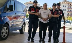 Kavgayı ayırmaya çalışan özel güvenlik görevlisini bıçaklayan saldırgan tutuklandı