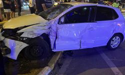 Edirne’de otomobil ile kamyonet çarpıştı