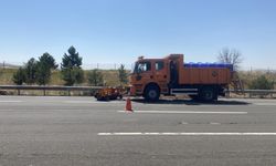 Metenol yüklü tanker kaza yaptı: Yol bir süre trafiğe kapandı