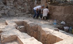 Antandros Antik Kenti kazılarında bin 600 yıllık vaftizhane ortaya çıkarıldı