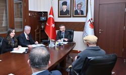 Vali Aksoy, onlarca Halk Günü’nde, yüzlerce vatandaşı dinledi
