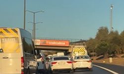 Makas atan sürücü trafiği tehlikeye soktu