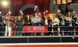 CHP Genel Başkanı Özel, Beyoğlu'ndaki mitingde konuştu