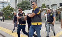 Öldürdüğü arkadaşını dondurma dolabına koyup araziye atmış