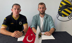 Bir imzada Alihan'dan