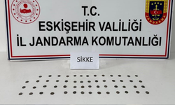 Eskişehir'de tarihi eser operasyonu: Çantasında 55 sikke ile yakalandı
