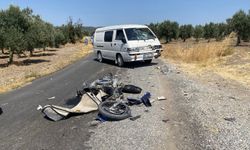 Motosiklet araçla kafa kafaya çarpıştı: 1 ölü
