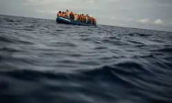Yemen açıklarında göçmen teknesi battı: 54 ölü