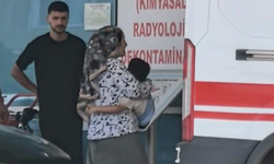 Koşarak caddeye çıkan 4 yaşındaki çocuğa otomobil çarptı